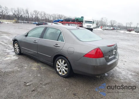 2006 Honda Accord 3.0 Ex from USA, damaged, VIN 1HGCM66566A064278